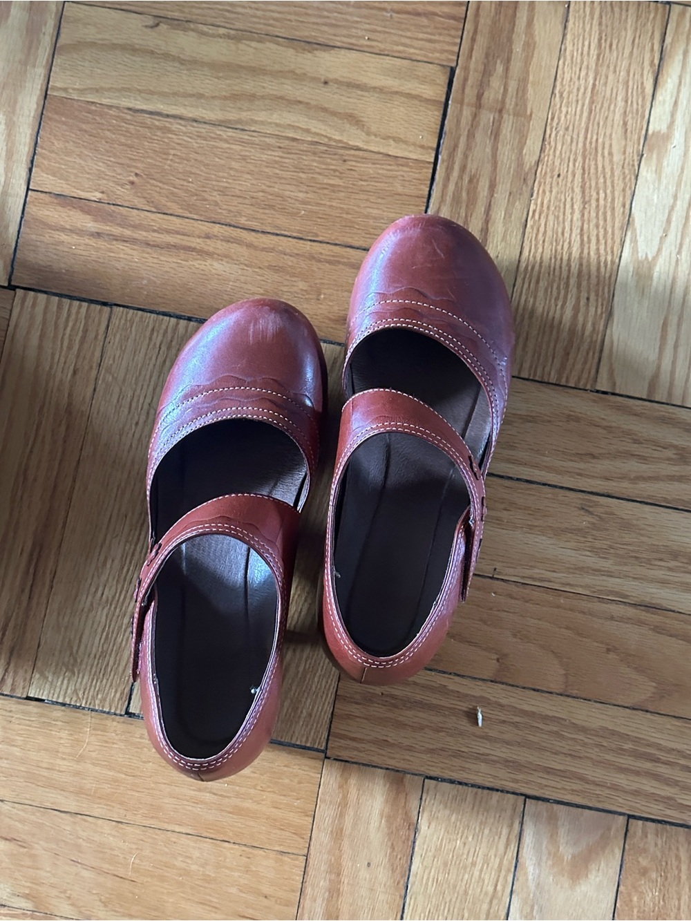 Women’s Mary Jane Leather Flats Size 38